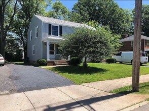 Building Photo - 1539-1543 Babbitt Rd