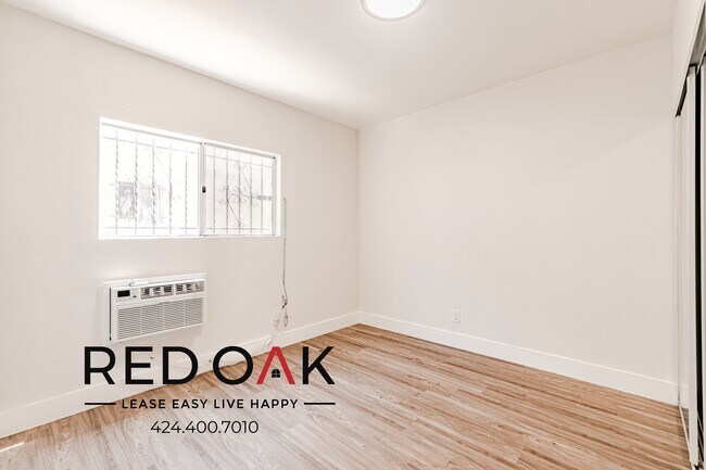 Foto del edificio - 1876 W 24th St