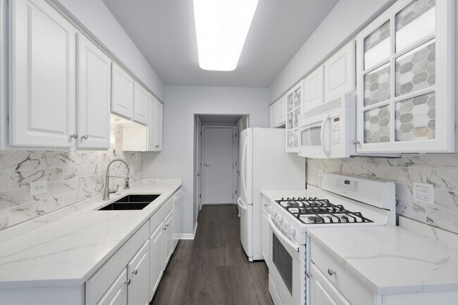 Foto del edificio - 269 Alpine Dr E