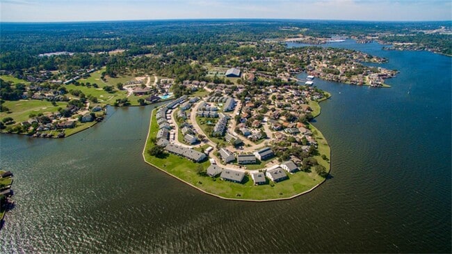 April Sound on Lake Conroe - 1414 April Villas