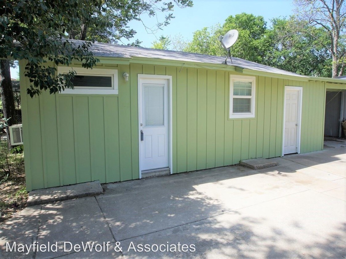 Primary Photo - 1706 Riverview St