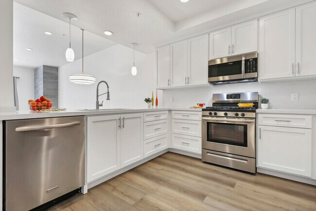 Foto del edificio - 2601 S Broadmoor Dr