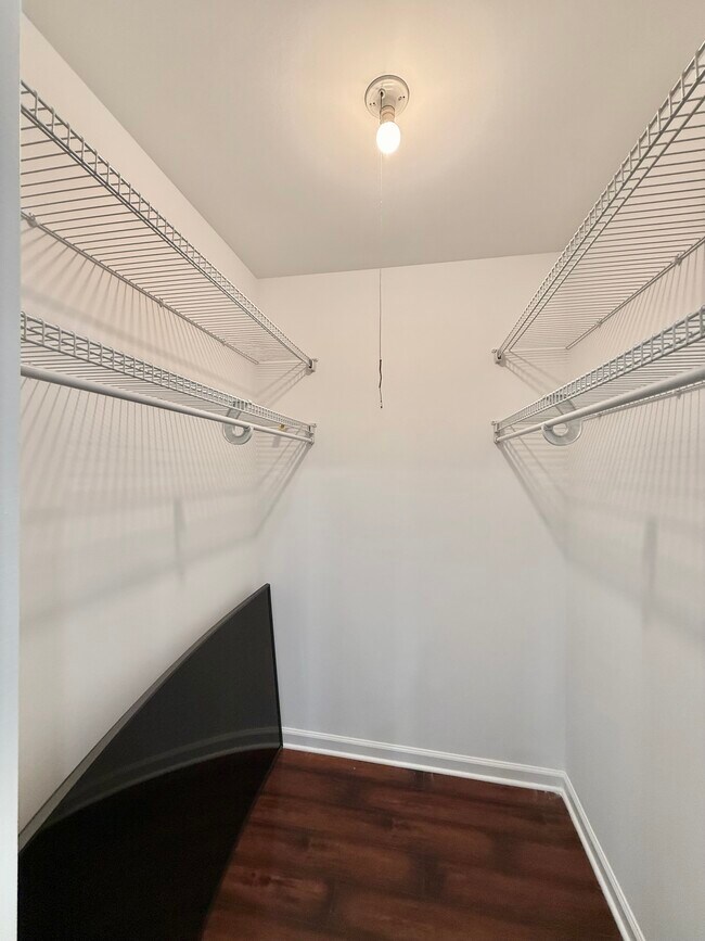 Foto del edificio - 1168 Middlebury Ln