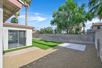 Building Photo - 3849 Boca Chica Ave