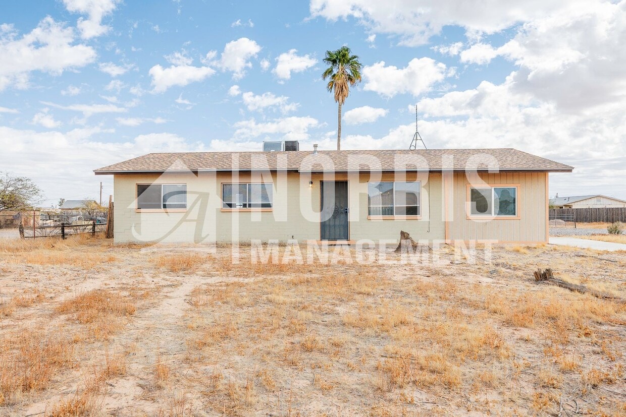 Foto principal - Acreage and NO HOA!! Nice Home by Central ...