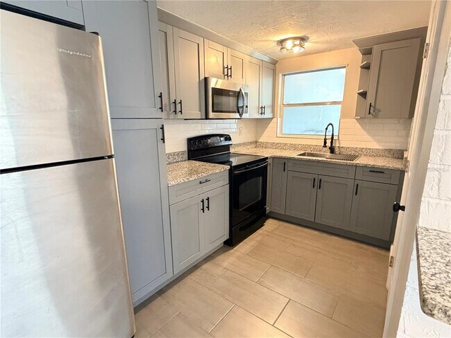 Foto del edificio - 4636 Irene Loop