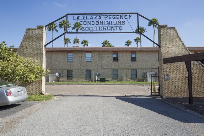 Building Photo - 600 Toronto Ave