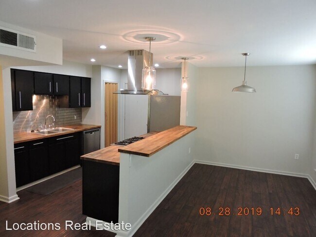 Building Photo - 3 br, 2 bath House - 691 Dentation