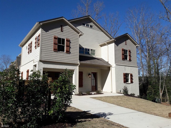 Foto del edificio - 822 Columbiana Rd