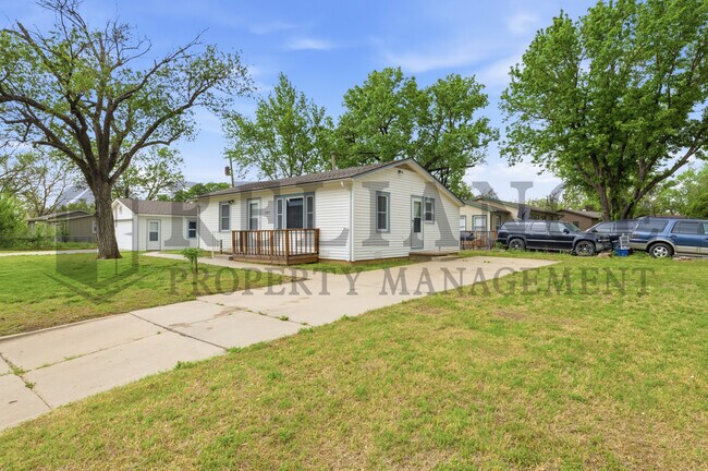 Foto del edificio - 1903 S Custer Ave