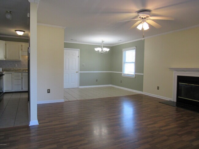 Building Photo - 598 Sand Ridge Rd
