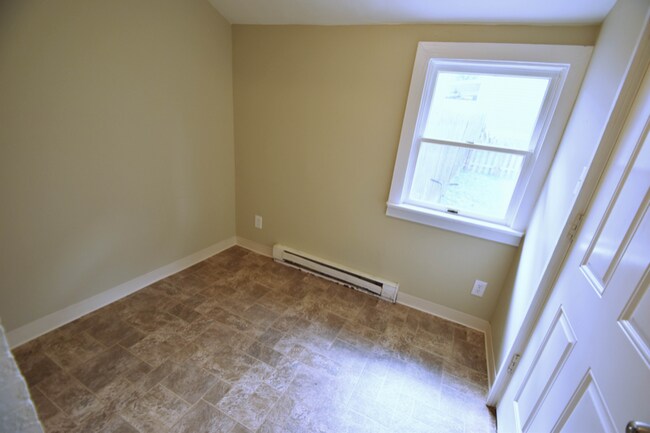 Foto del edificio - 109 E Wilkes Barre St