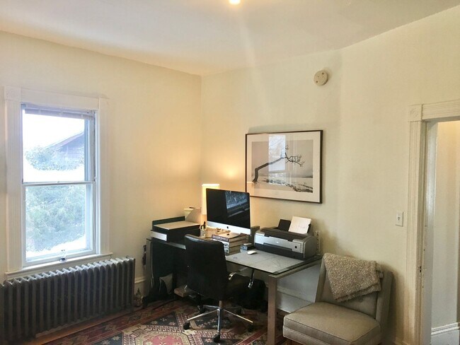 Foto del edificio - 110-112 Loomis Street