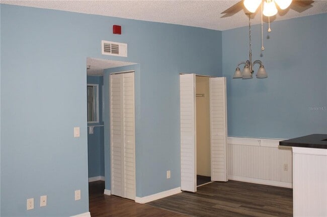 Building Photo - 3295 Fox Chase Cir