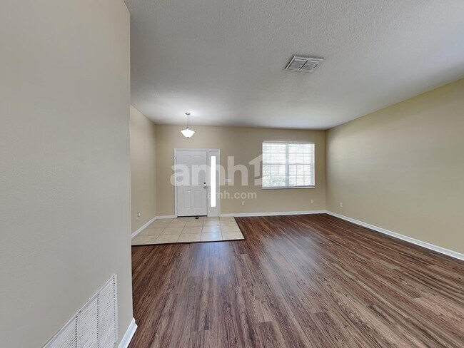 Building Photo - 1942 Beardsley Dr