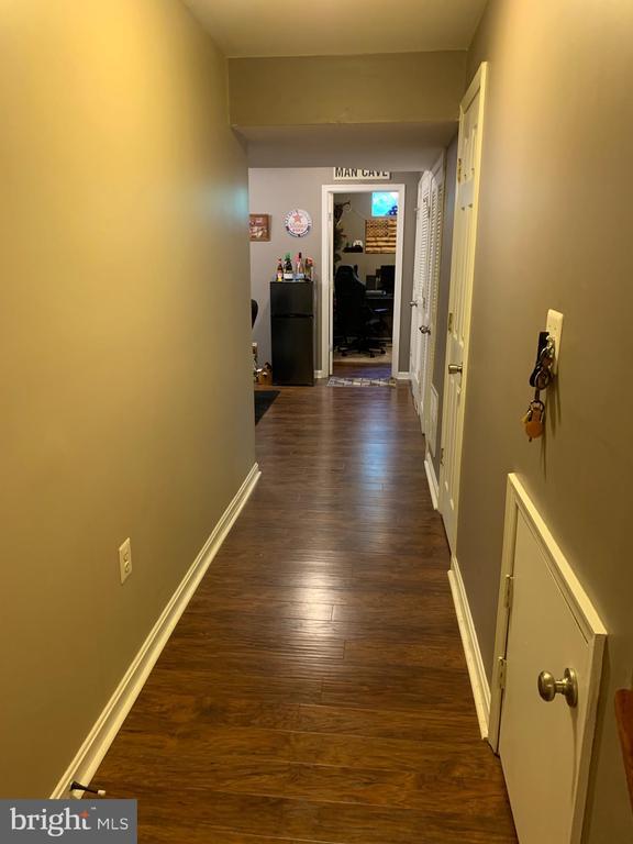 Foto del edificio - 1033 Lake Pelham Dr