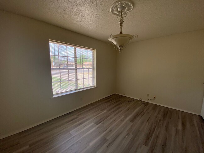 Foto del edificio - MUST SEE!!!!! Newly rehabbed 3 bedroom 2 b...