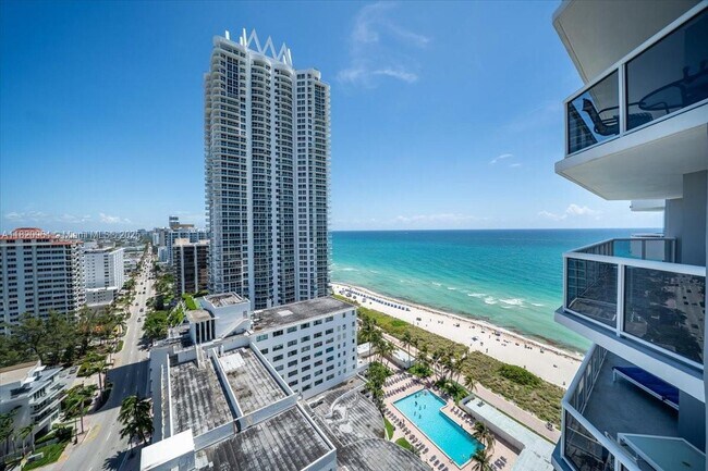 Foto del edificio - 6301 Collins Ave