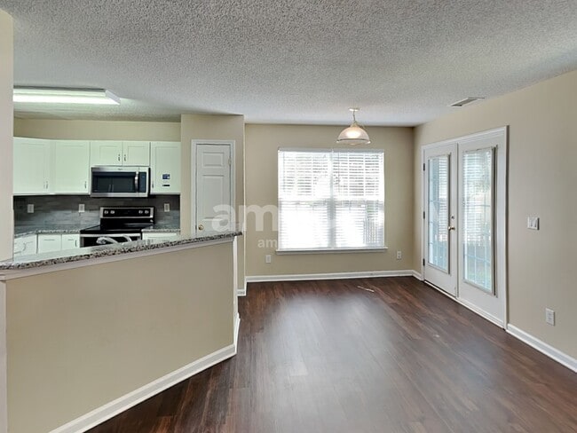 Foto del edificio - 4945 Wheat Dr SW