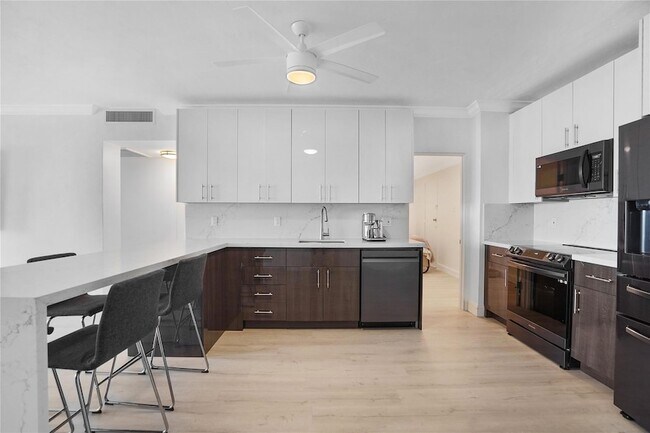 Foto del edificio - 4250 Galt Ocean Dr
