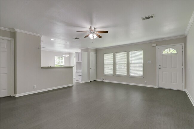 Building Photo - 1041 Reverend B J Lewis Dr