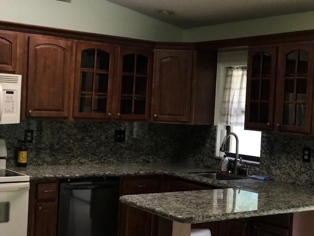 Foto del edificio - 1245 Staghorn Ct