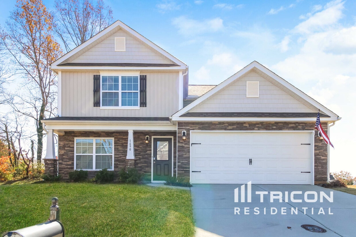 1690 Pinnacle Oaks Drive Rural Hall NC House Rental in Rural Hall, NC