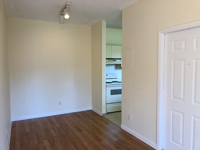 Foto del edificio - 880 Cypress Park Way