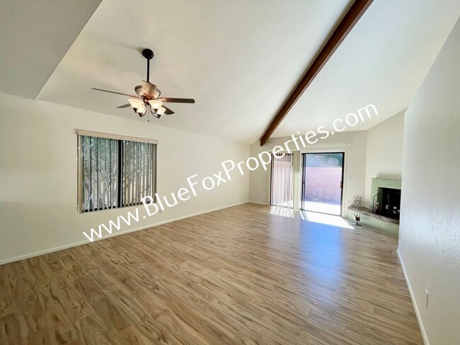 Foto del edificio - 2 Bedroom, 2 Bath Corner Lot Townhome