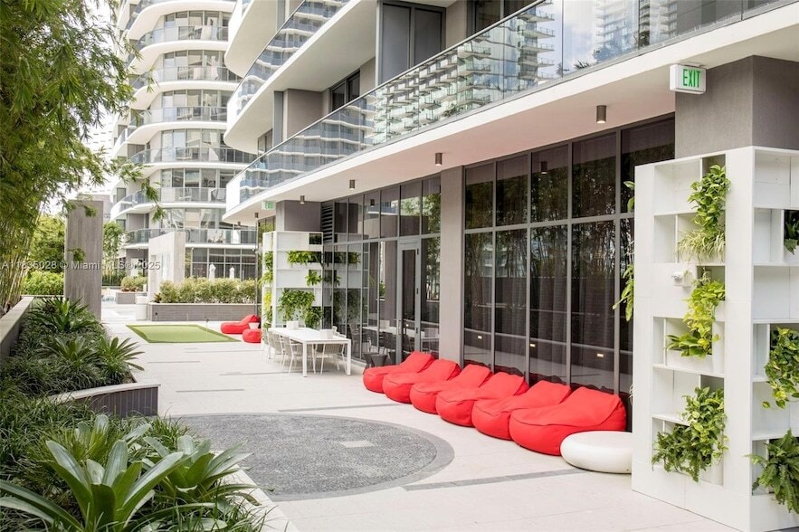 Foto principal - 55 SW 9th St
