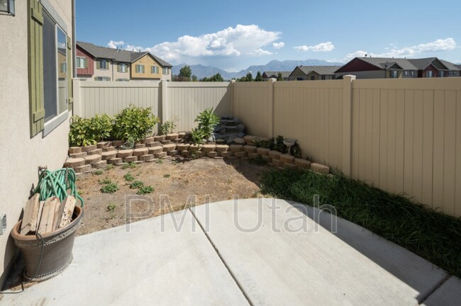 Foto del edificio - 1282 Baycrest Dr