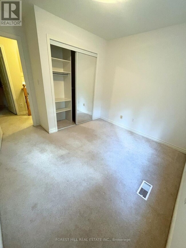 Building Photo - 11 Everson Dr