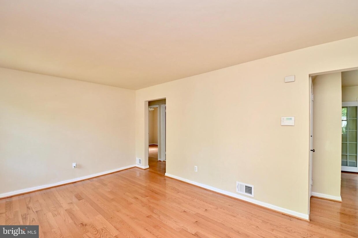 2905 Monroe Pl, Falls Church, VA 22042 House for Rent in Falls Church