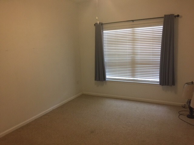 Building Photo - 4207 S Dale Mabry Hwy