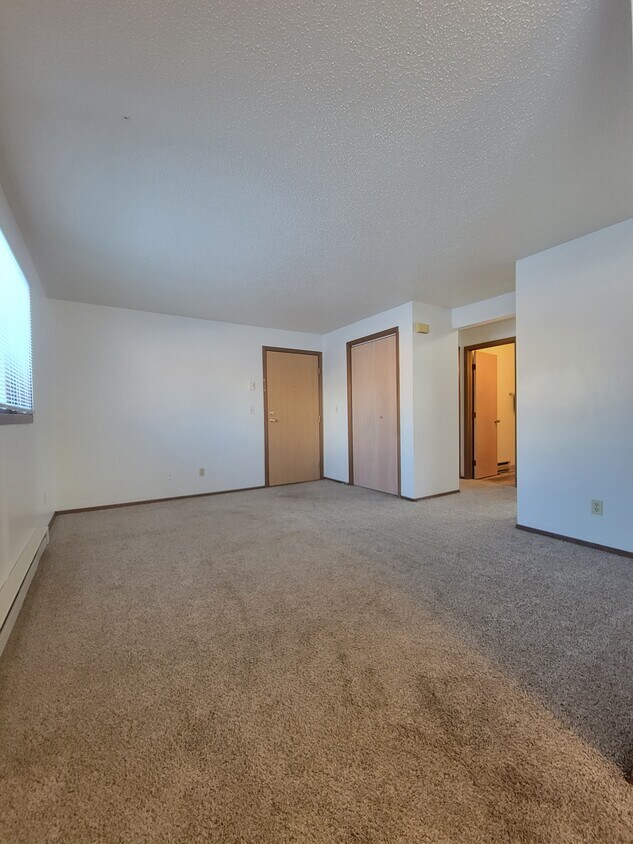 1706 9th St N Unit 202, Wahpeton, ND 58075 Apartments at 1706 9th St