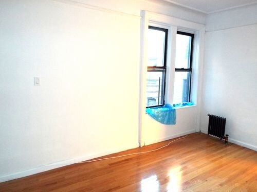 Foto del edificio - 556 W 188th St