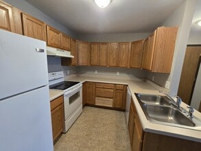 Building Photo - 611 Johnson St