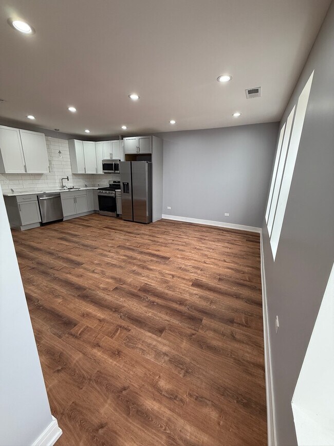 Foto del edificio - 4907 W Walton St