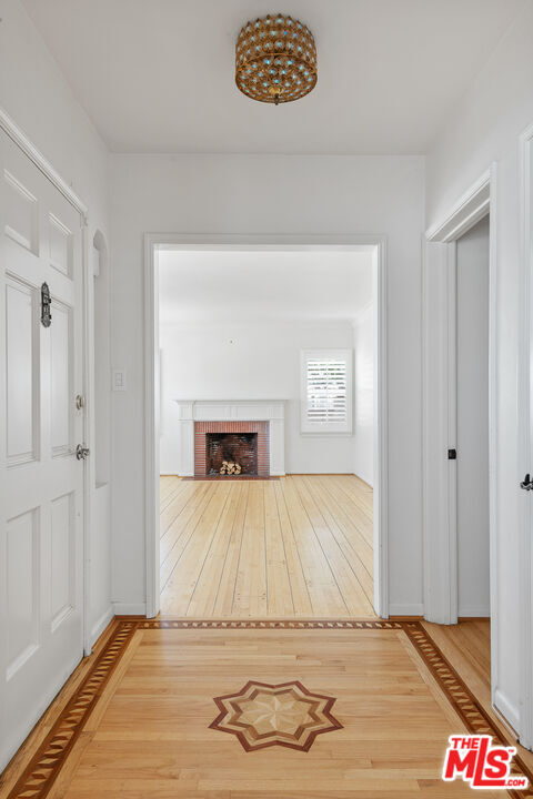 Foto del edificio - 5572 Bradna Dr