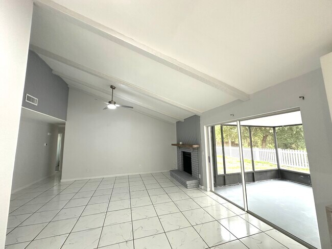 Foto del edificio - 1519 Blind Pond Ave