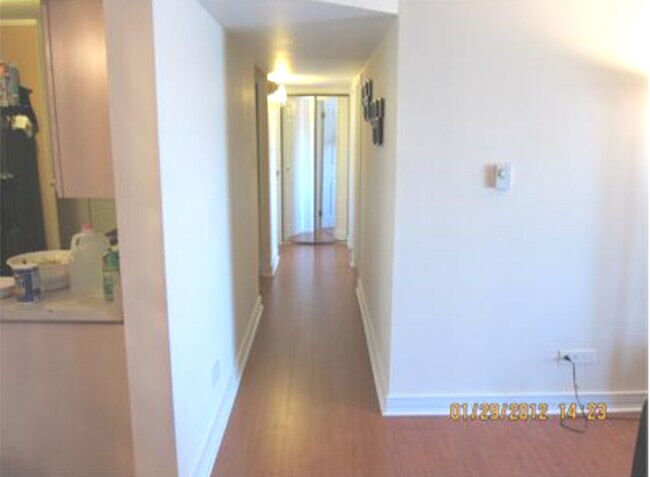 Foto del edificio - 300 S Roselle Rd