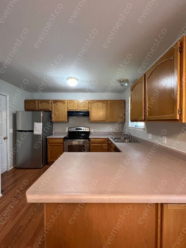 Building Photo - 814 Sherwood Forest Ct