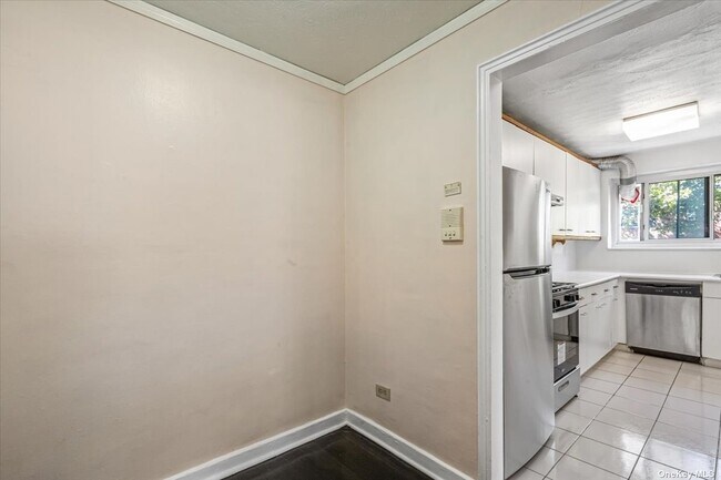 Foto del edificio - 111- 18 66th Ave
