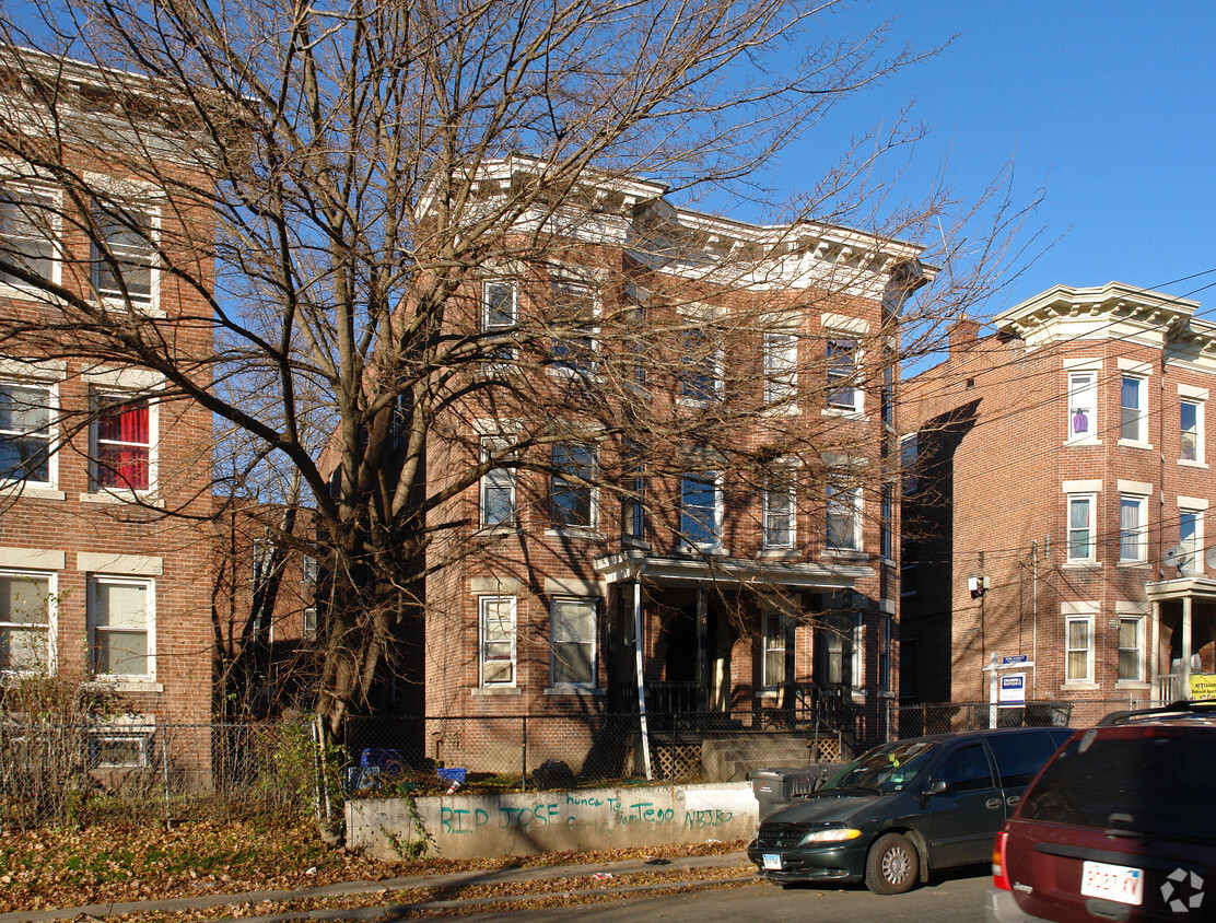 Building Photo - 78 Hamilton St