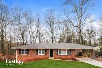 Building Photo - 5721 Crestview Dr