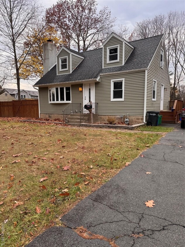 Primary Photo - 57 Swannekin Rd