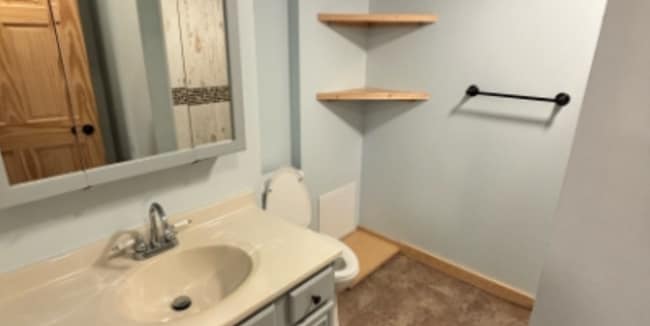 Building Photo - 815 Salmon Ave