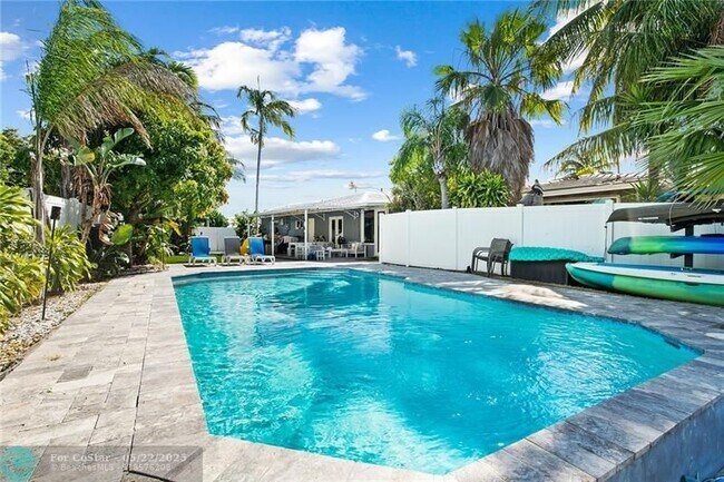 Foto del edificio - 2801 NE 59th St