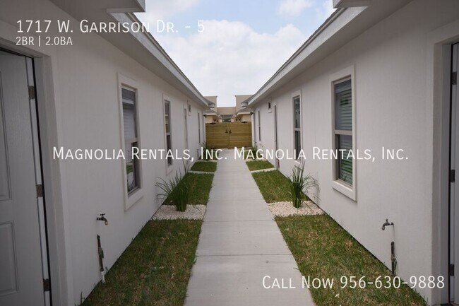 Foto del edificio - 1717 W Garrison Dr