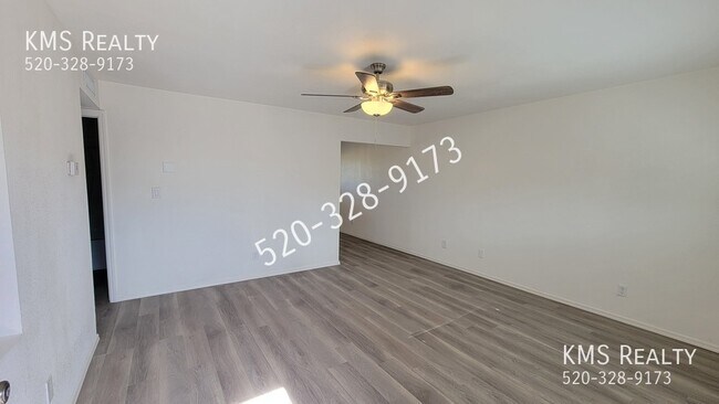 Building Photo - 2 Bed / 1 Bath - OWNER/AGENT
